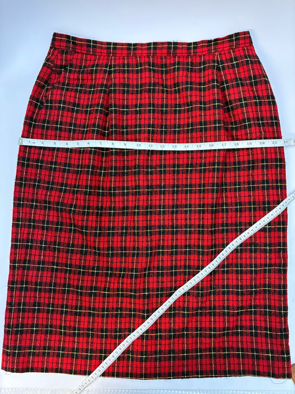 Vintage Pendleton Red Tartan Plaid Skirt, 100% Virgin Wool, Size 16 Knee Length - Picture 5 of 16
